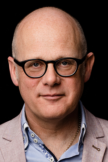 Sandy Burnett is a session chair at the Chiswick Book Festival